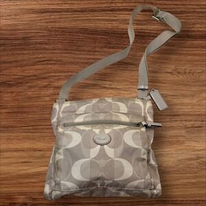 Coach Crossbody Bag Signature Jacquard Front‎ Pocket Lightweight Purse